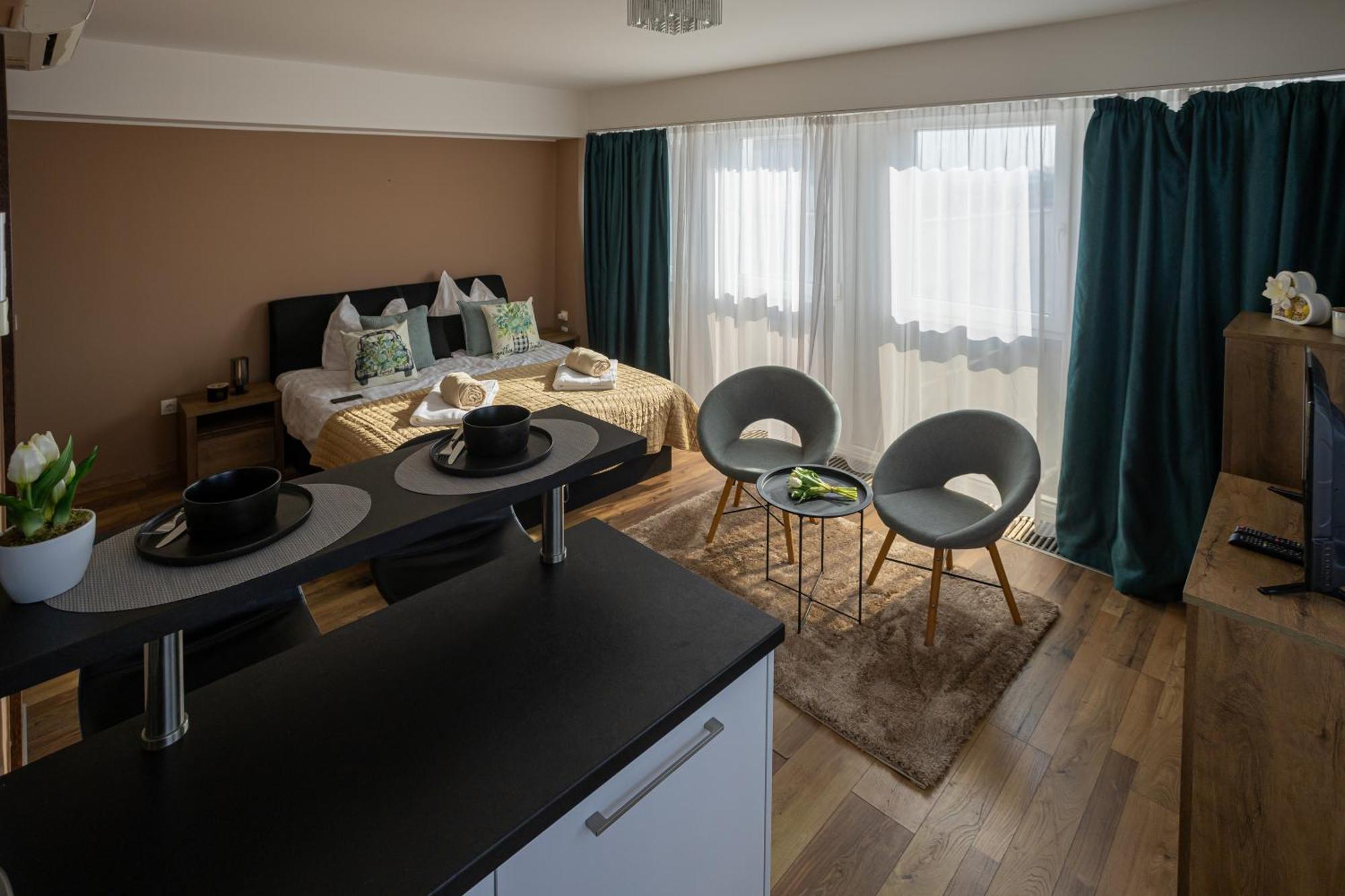 Hellowine Apartman II Eger Ngoại thất bức ảnh